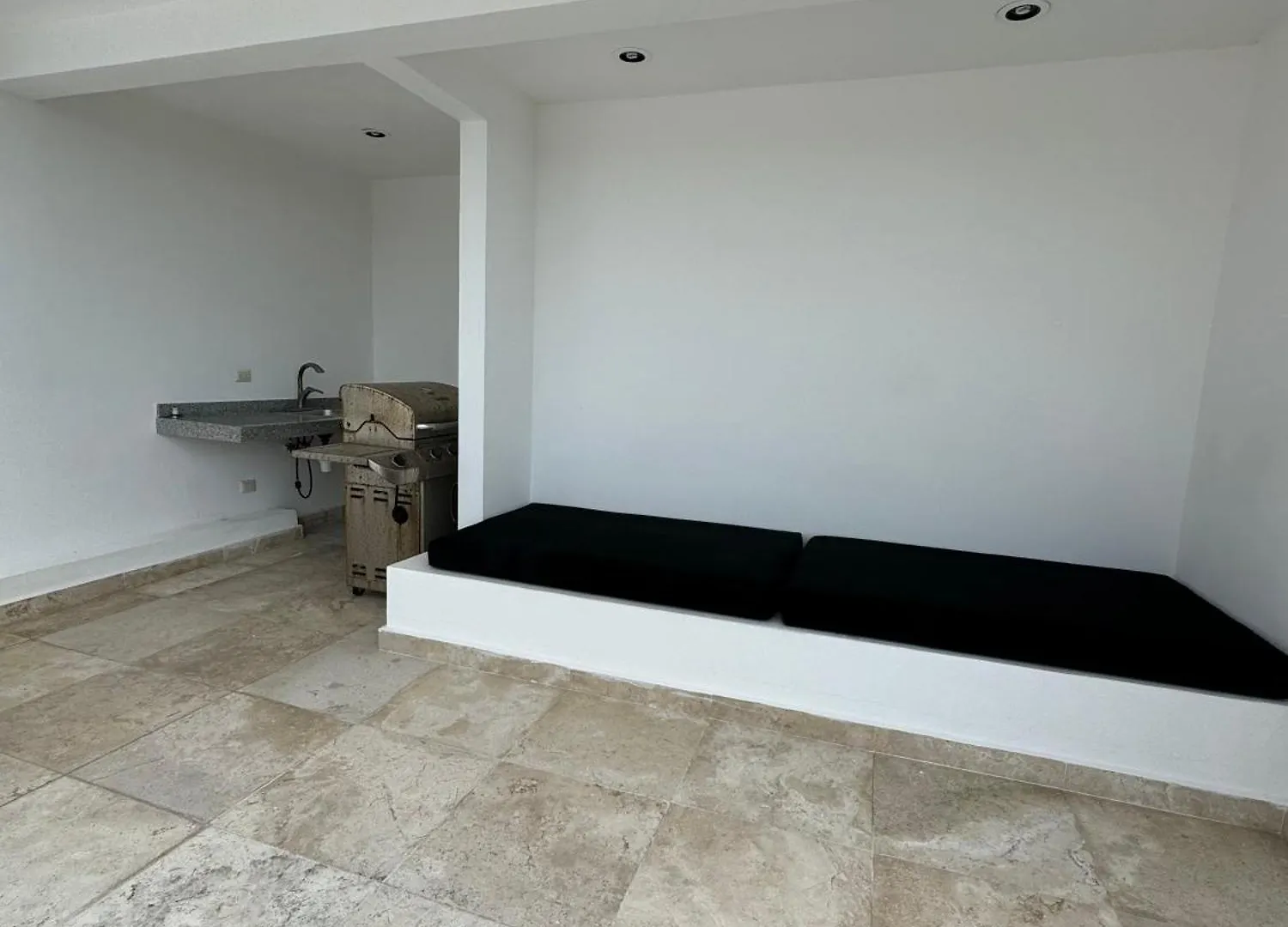 Apartamento Moderno Y Amplio Sobre 5Ta Av Playa del Carmen